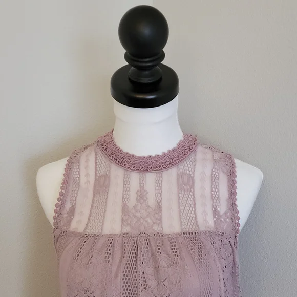 Miss Chevious Lilac Eyelash Lacr Shift Dress - Picture 3 of 9